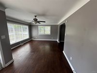 1954 Holcomb Street, Saginaw, MI 48602