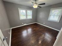 1954 Holcomb Street, Saginaw, MI 48602