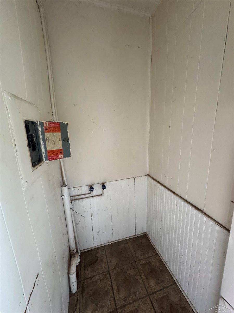 1002 Madison Avenue, Saginaw, MI 48602