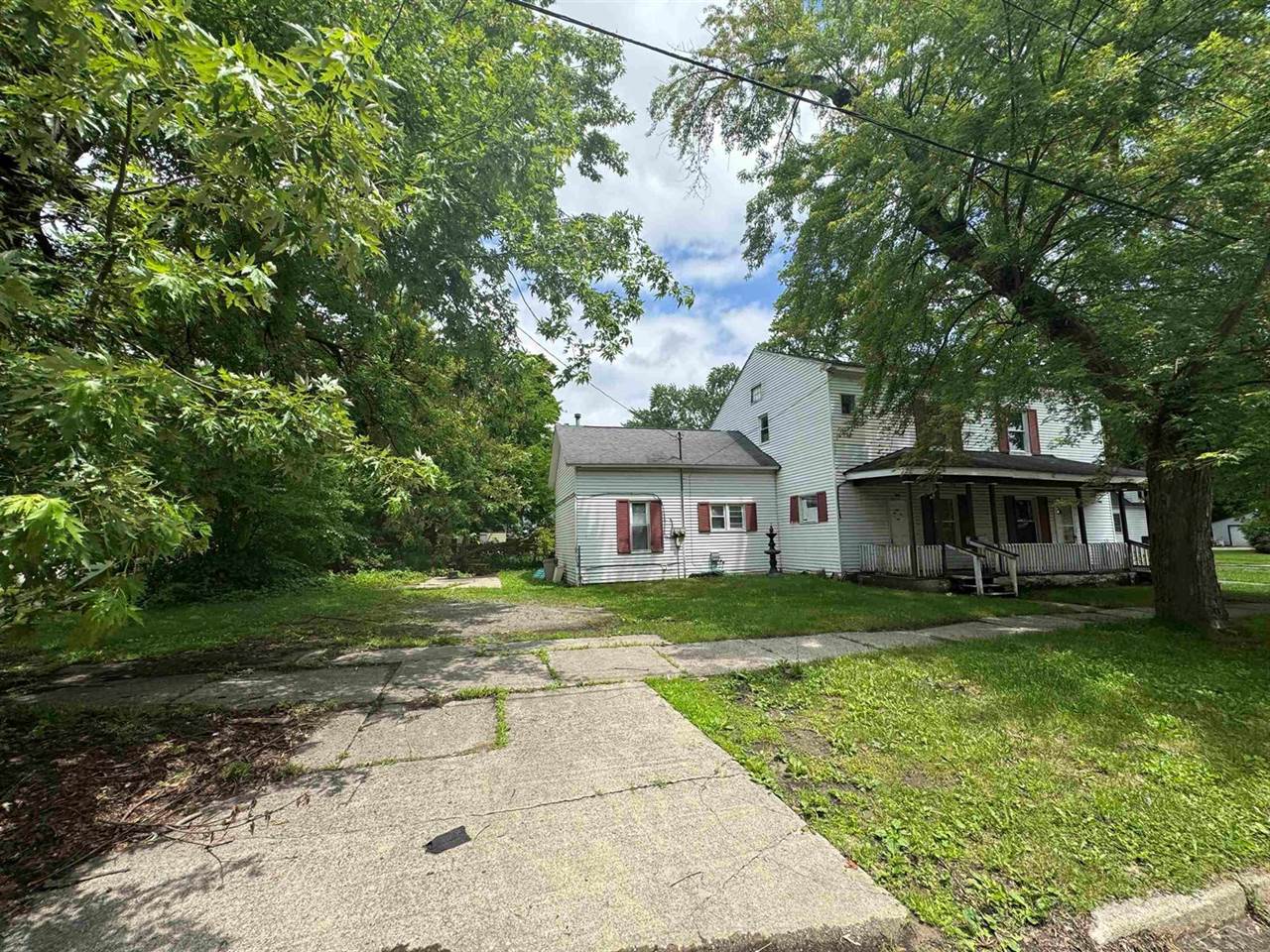 1002 Madison Avenue, Saginaw, MI 48602
