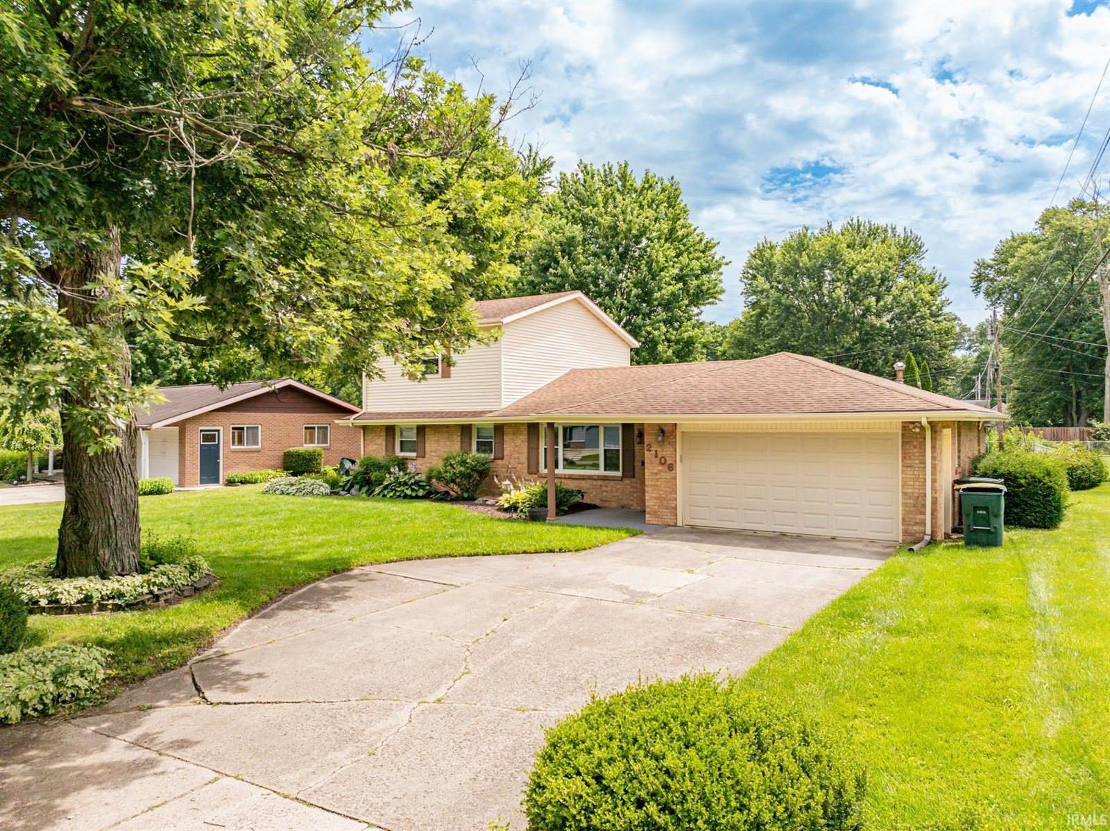 2106 N Cameron Road, Muncie, IN 47304