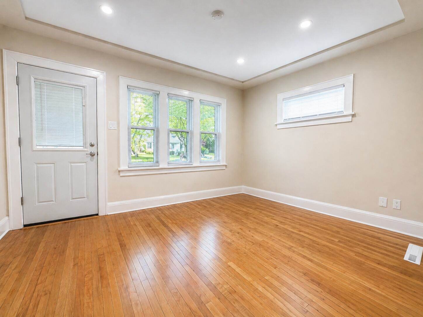 4134 South 1st St, Milwaukee, WI 53207