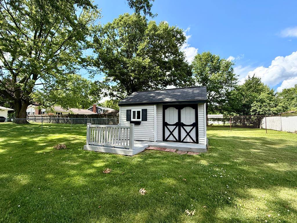 1008 Columbus Cir S, Ashland, OH 44805