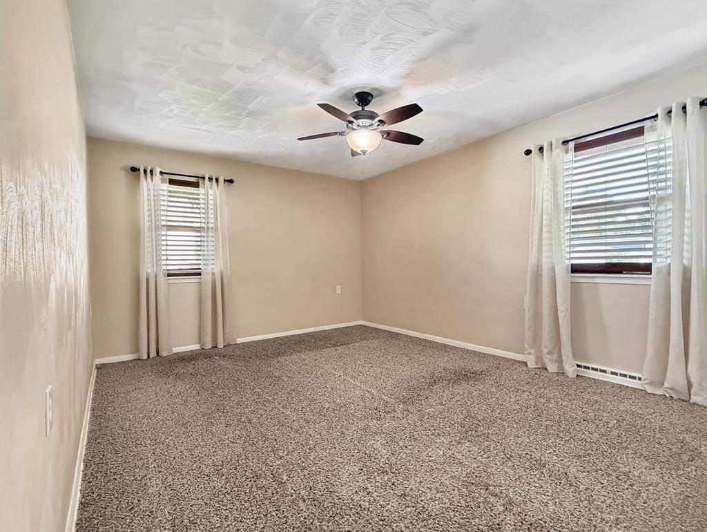 1008 Columbus Cir S, Ashland, OH 44805