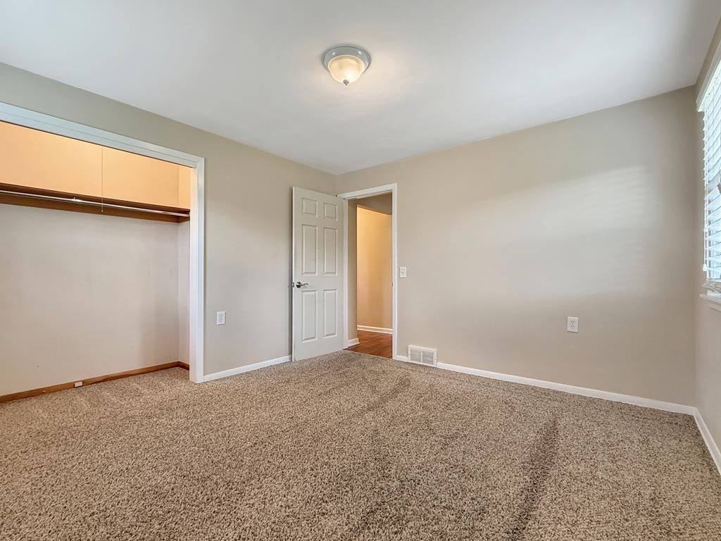1008 Columbus Cir S, Ashland, OH 44805