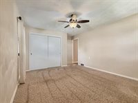 1008 Columbus Cir S, Ashland, OH 44805