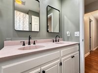 1008 Columbus Cir S, Ashland, OH 44805