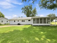1008 Columbus Cir S, Ashland, OH 44805