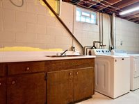 1008 Columbus Cir S, Ashland, OH 44805