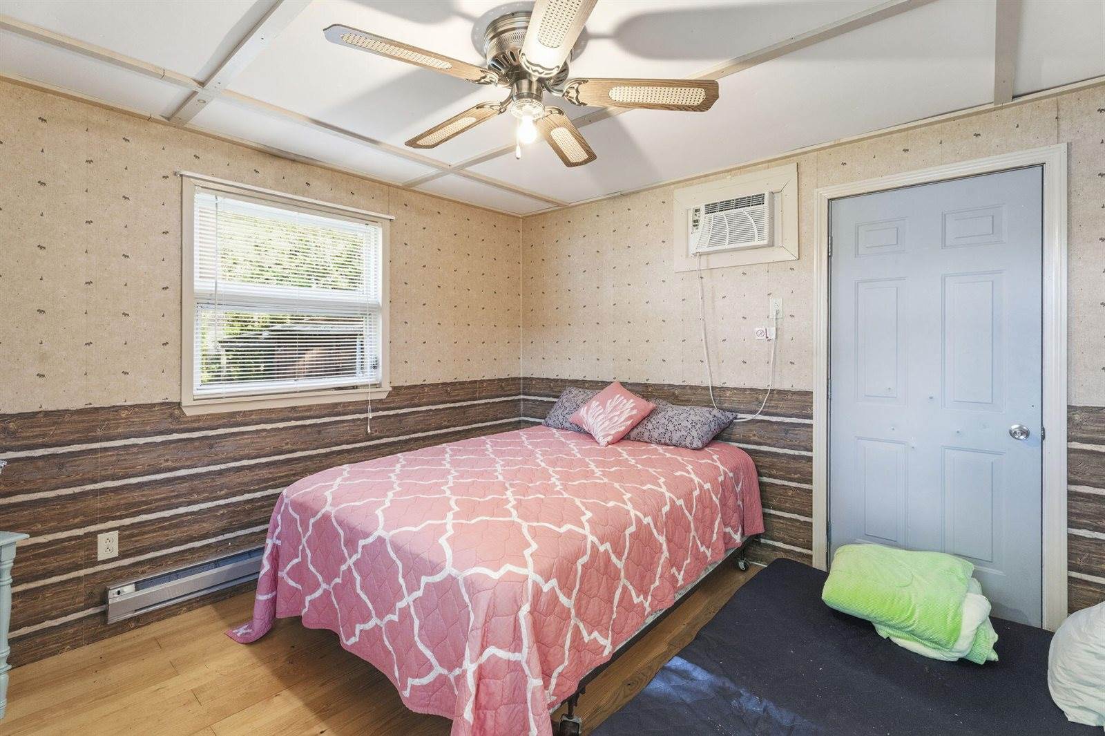 15 East Lane, Ebeemee Township, ME 04414