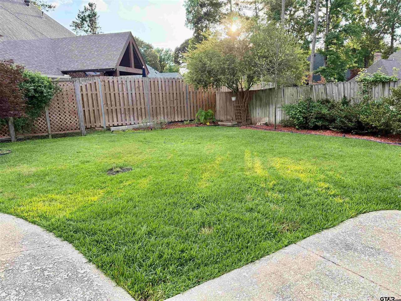 3855 Broadmoore Ct, Tyler, TX 75707
