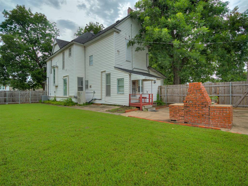 702 North Park Avenue, Shawnee, OK 74801