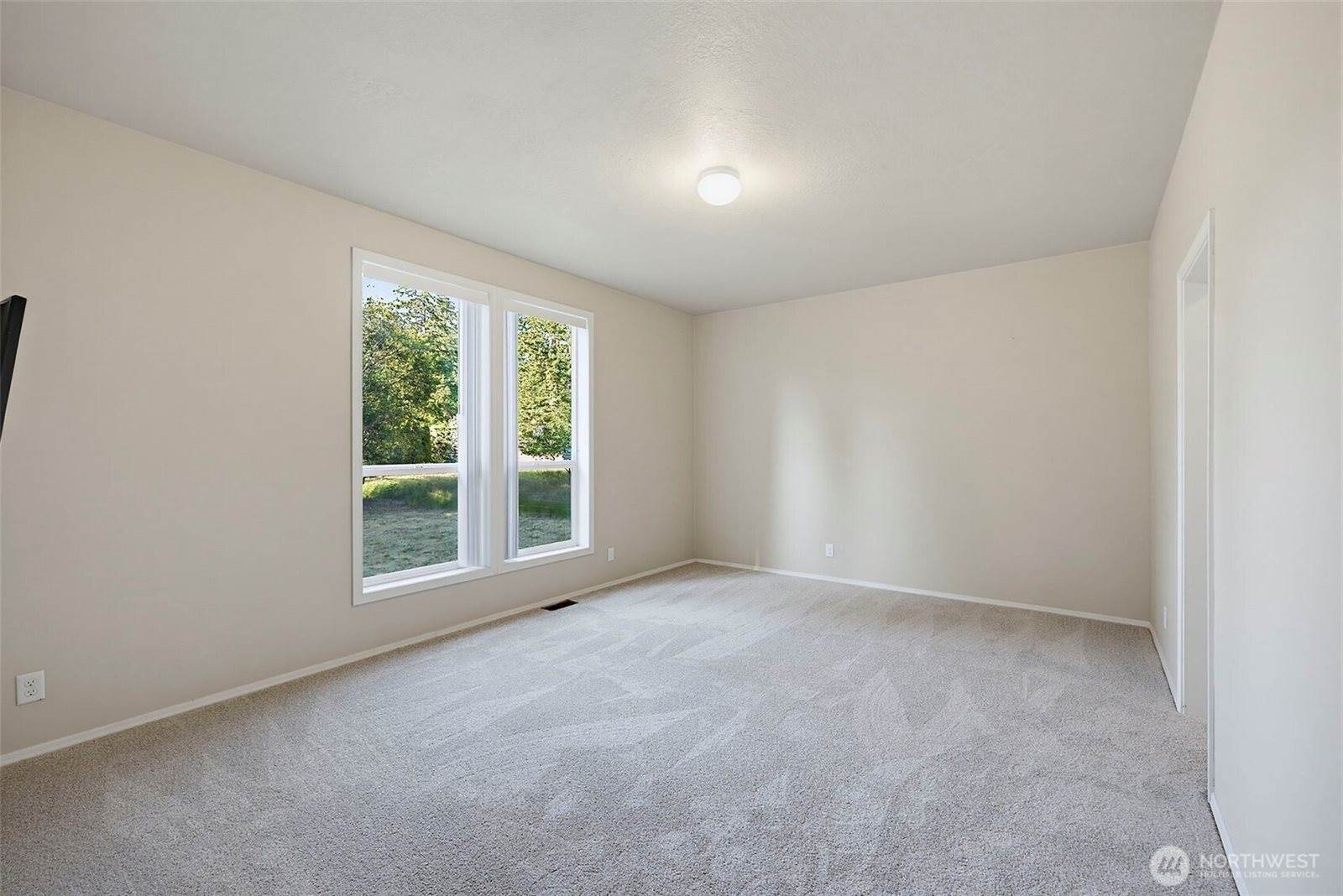 19718 14th Street NW, Lakebay, WA 98349