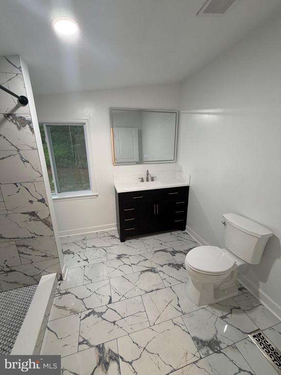 13577 Countyline Church Road, Woodford, VA 22580