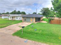 1426 West Watts Street, El Reno, OK 73036