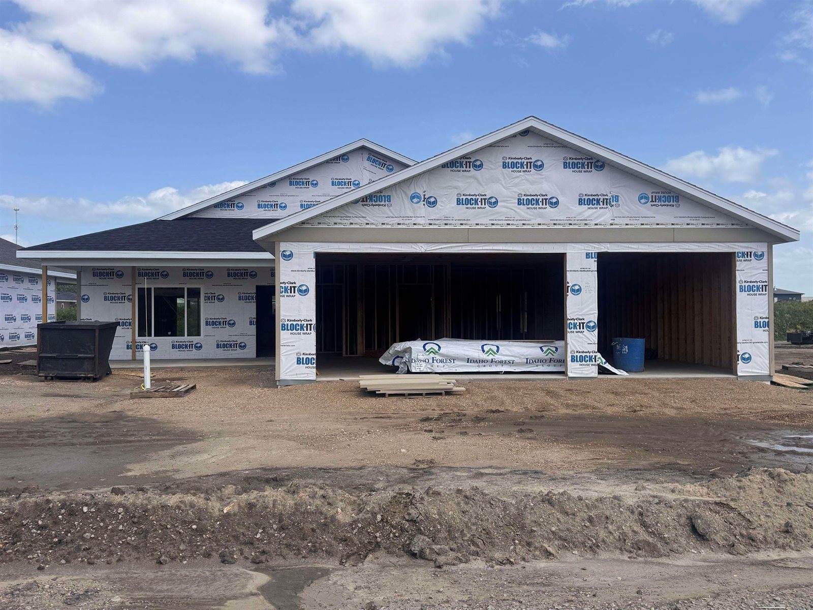 3613 Pinewood, Spirit Lake, IA 51360