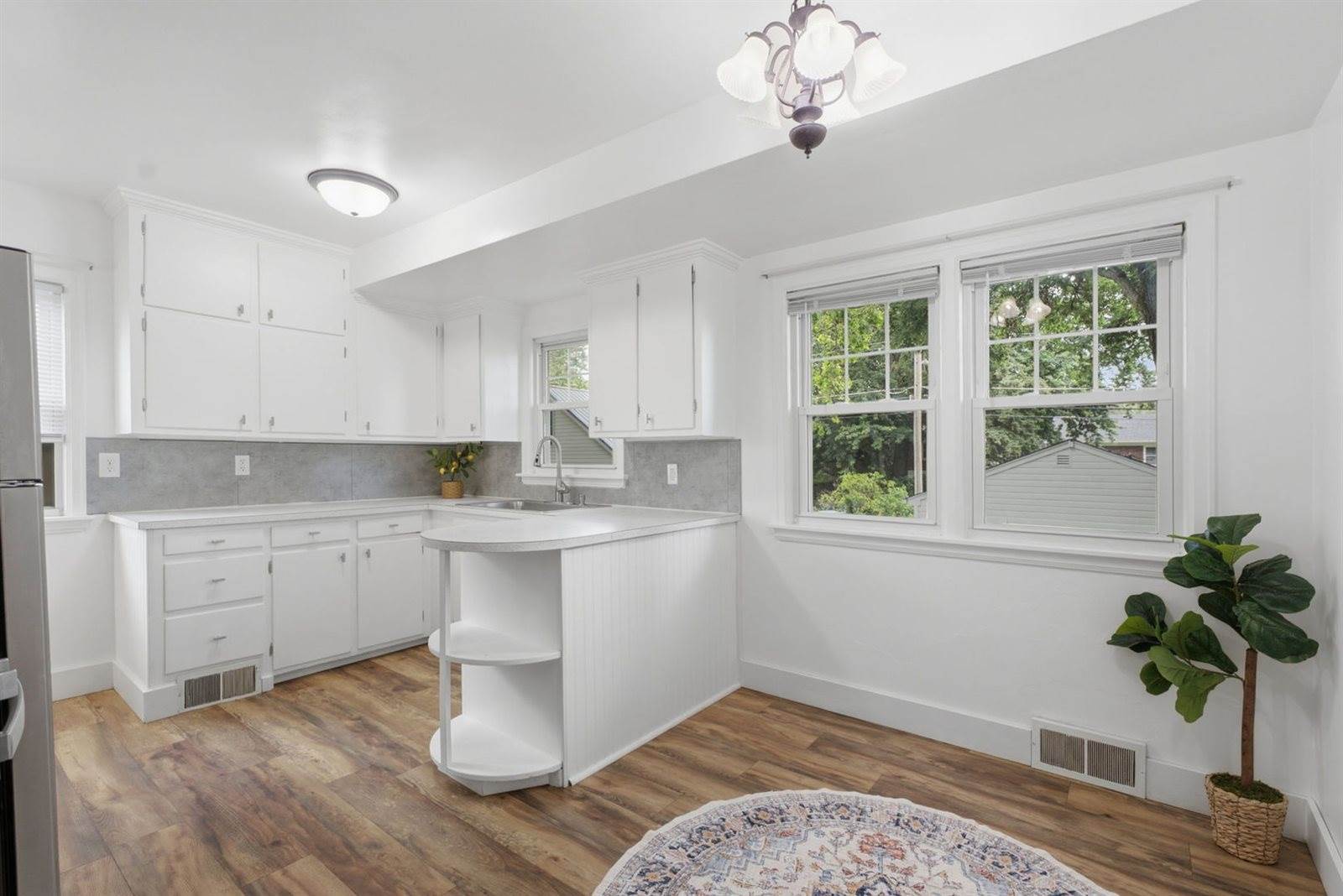 513 West 29th Street, Davenport, IA 52803