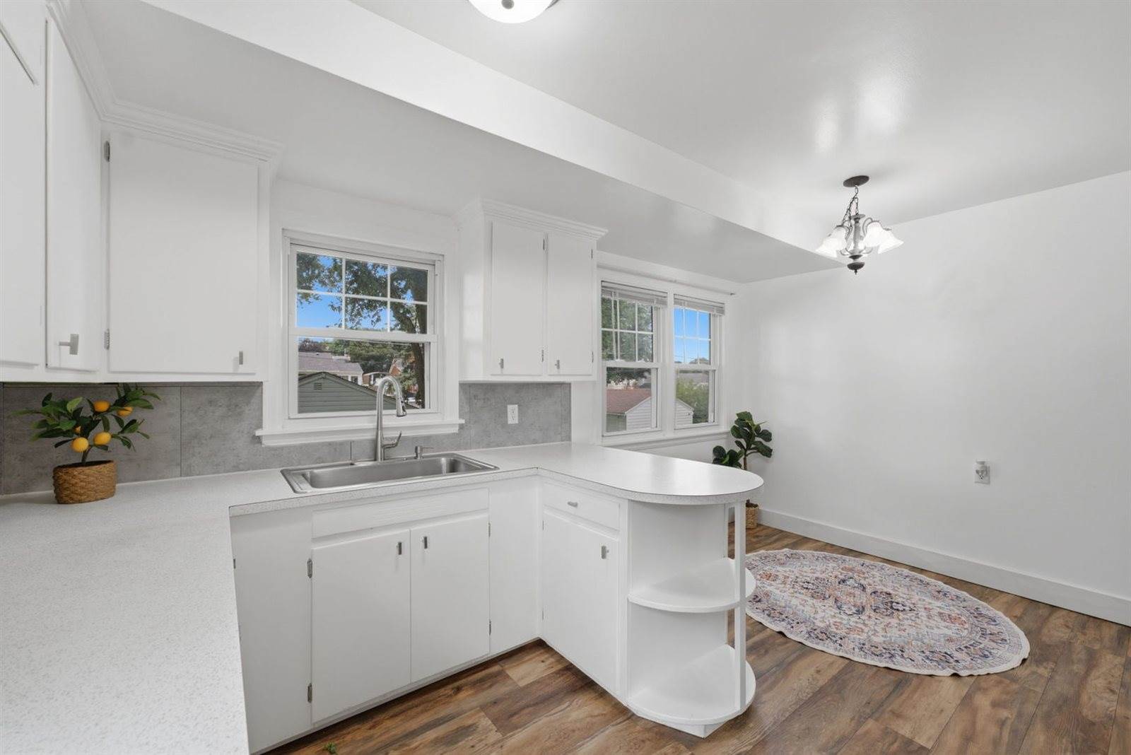 513 West 29th Street, Davenport, IA 52803