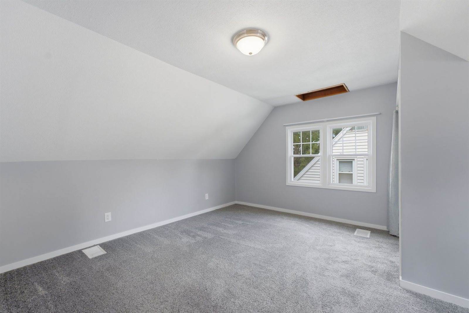 513 West 29th Street, Davenport, IA 52803