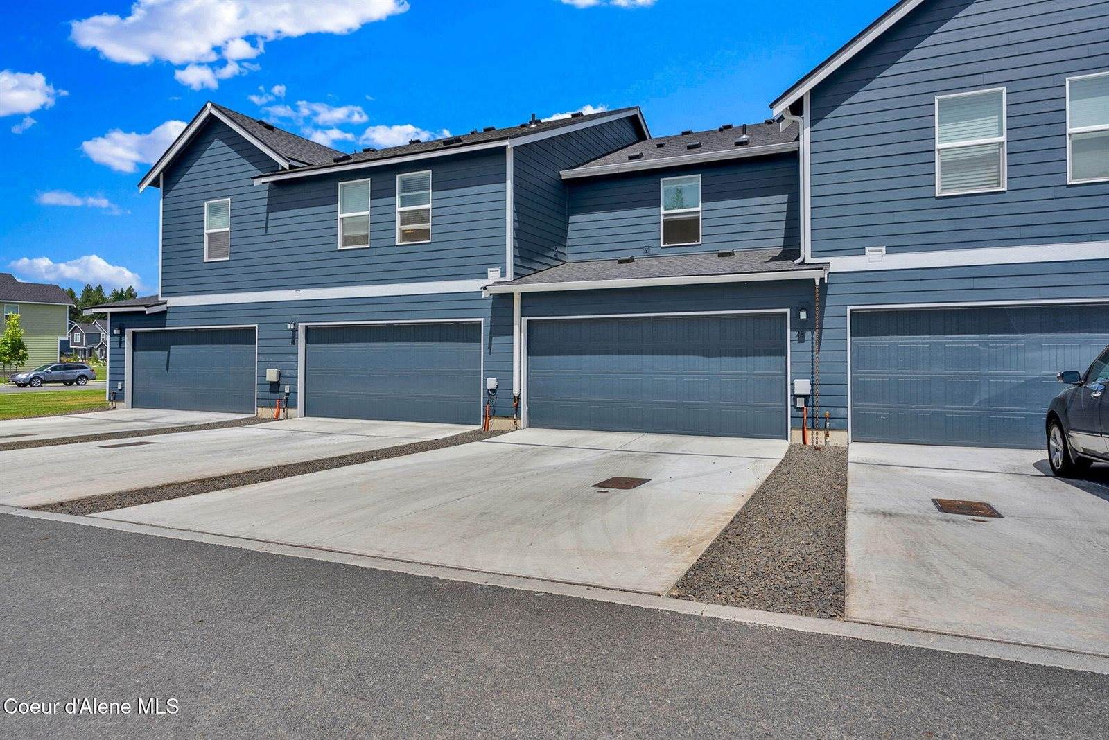 287 East Lupine Ln, Hayden, ID 83835