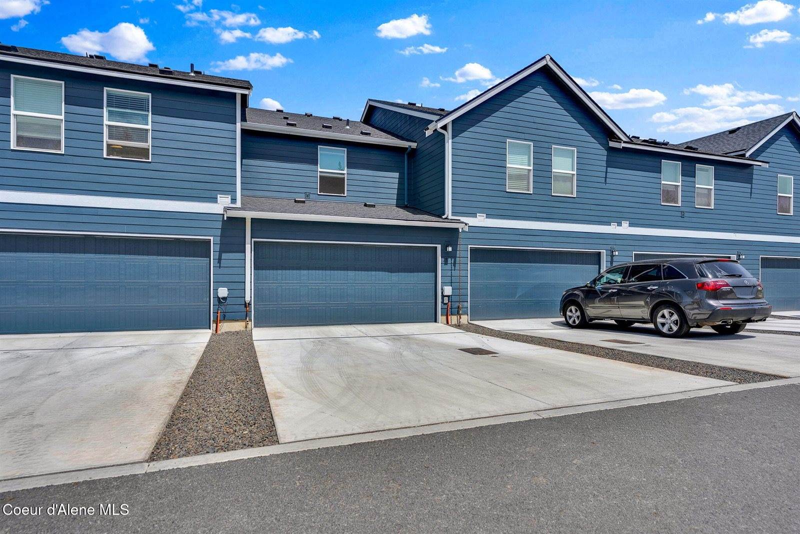 287 East Lupine Ln, Hayden, ID 83835