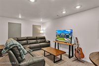 287 East Lupine Ln, Hayden, ID 83835