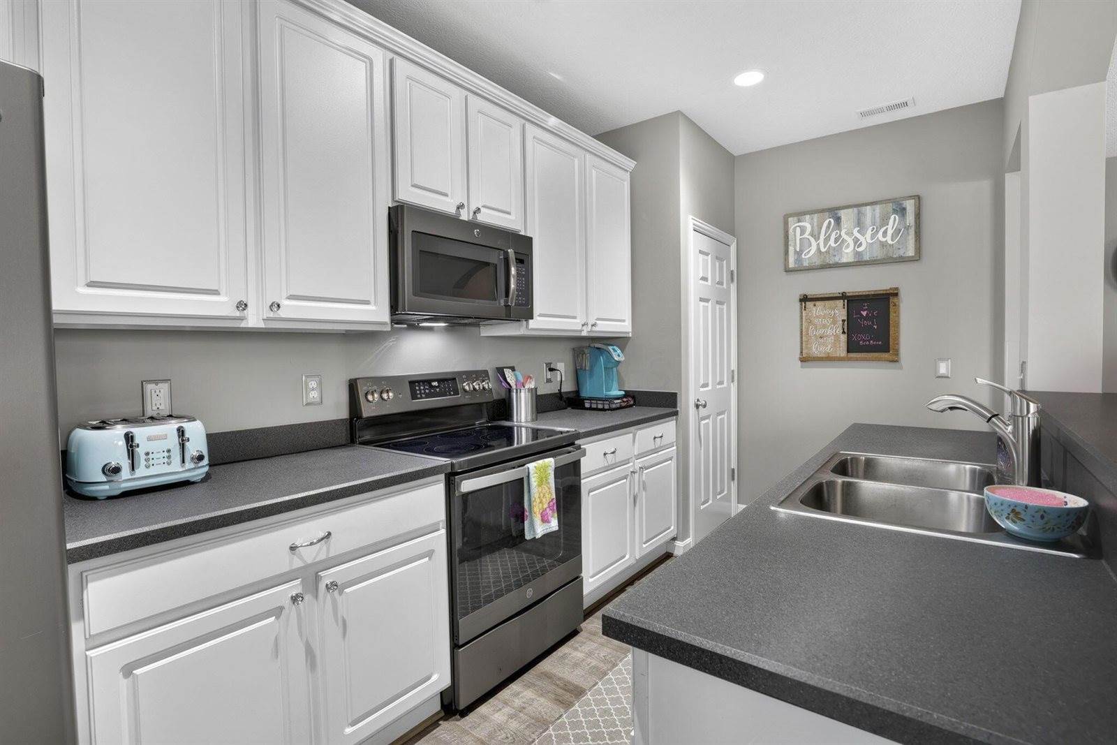 7911 Ashenden Drive, Blacklick, OH 43004