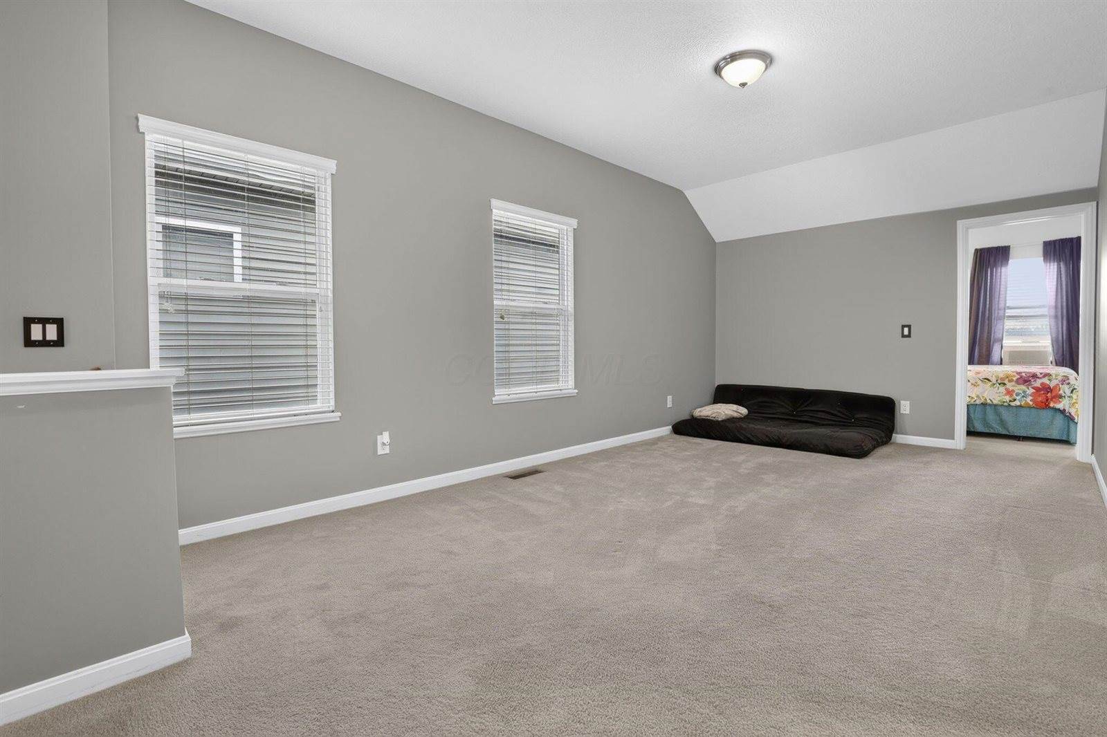 7911 Ashenden Drive, Blacklick, OH 43004