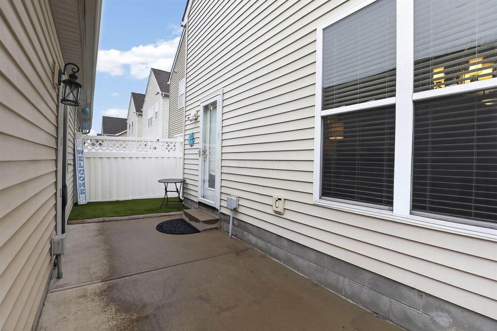 7911 Ashenden Drive, Blacklick, OH 43004