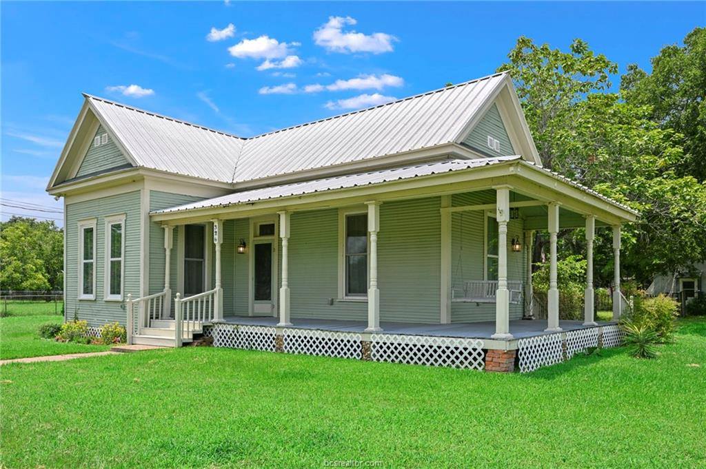326 5th Street, Somerville, TX 77879