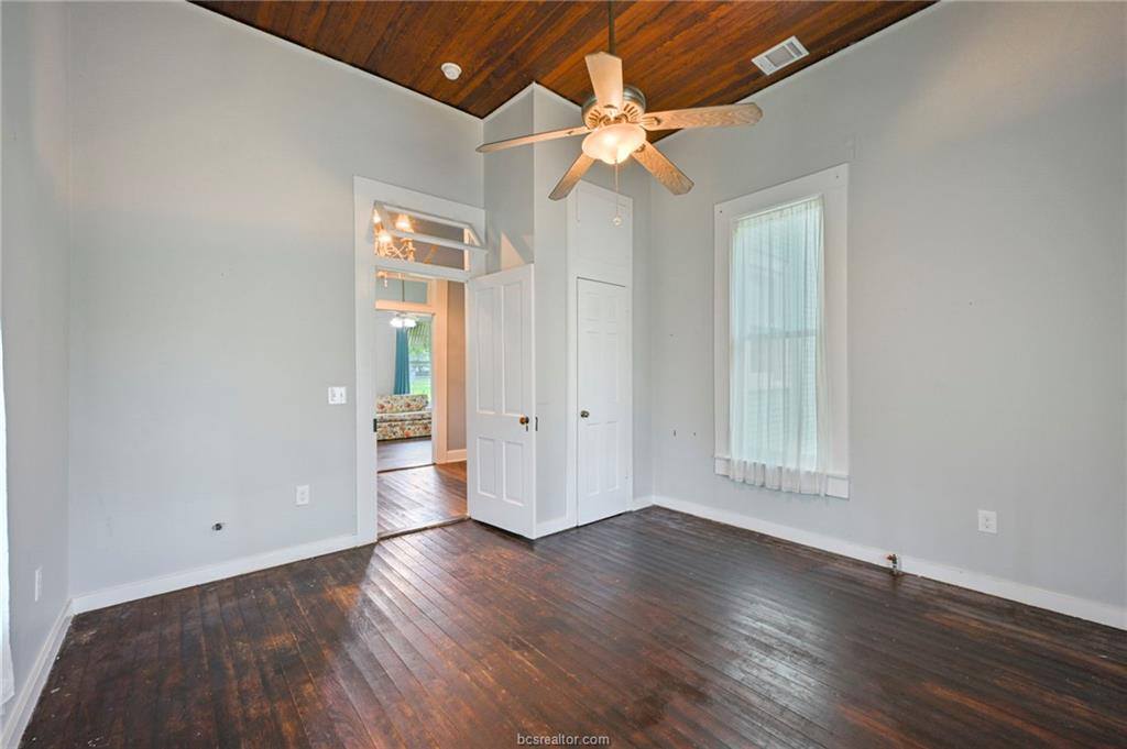 326 5th Street, Somerville, TX 77879