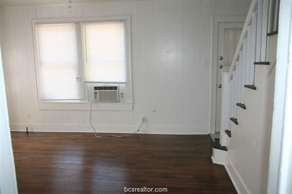 814 Banks, Bryan, TX 77803