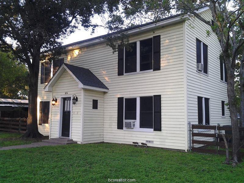 814 Banks, Bryan, TX 77803