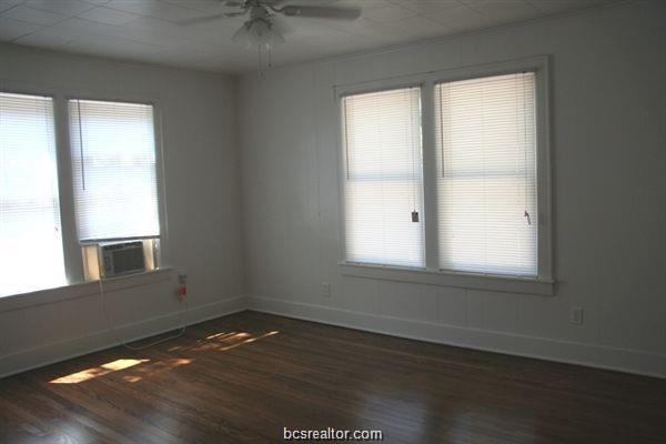 814 Banks, Bryan, TX 77803
