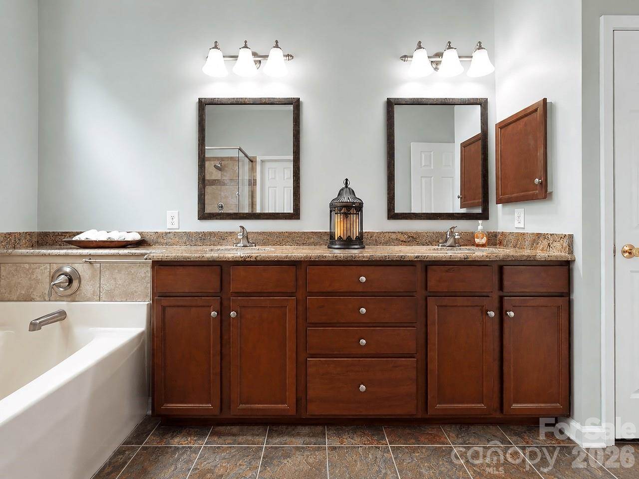 122 Nantucket Court, Mooresville, NC 28117
