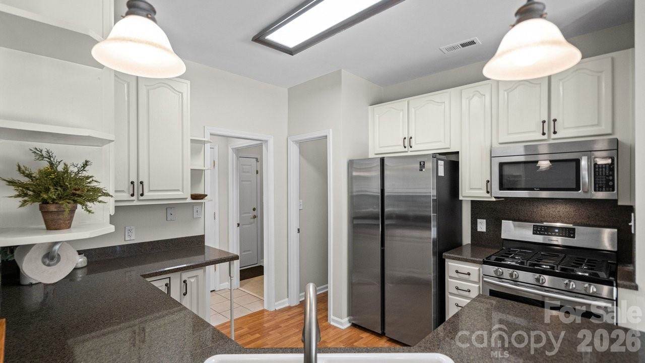 122 Nantucket Court, Mooresville, NC 28117