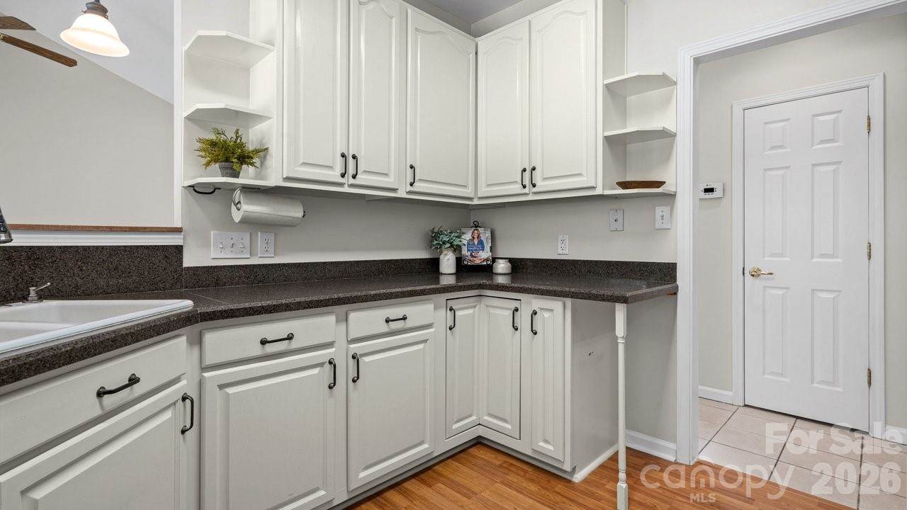 122 Nantucket Court, Mooresville, NC 28117
