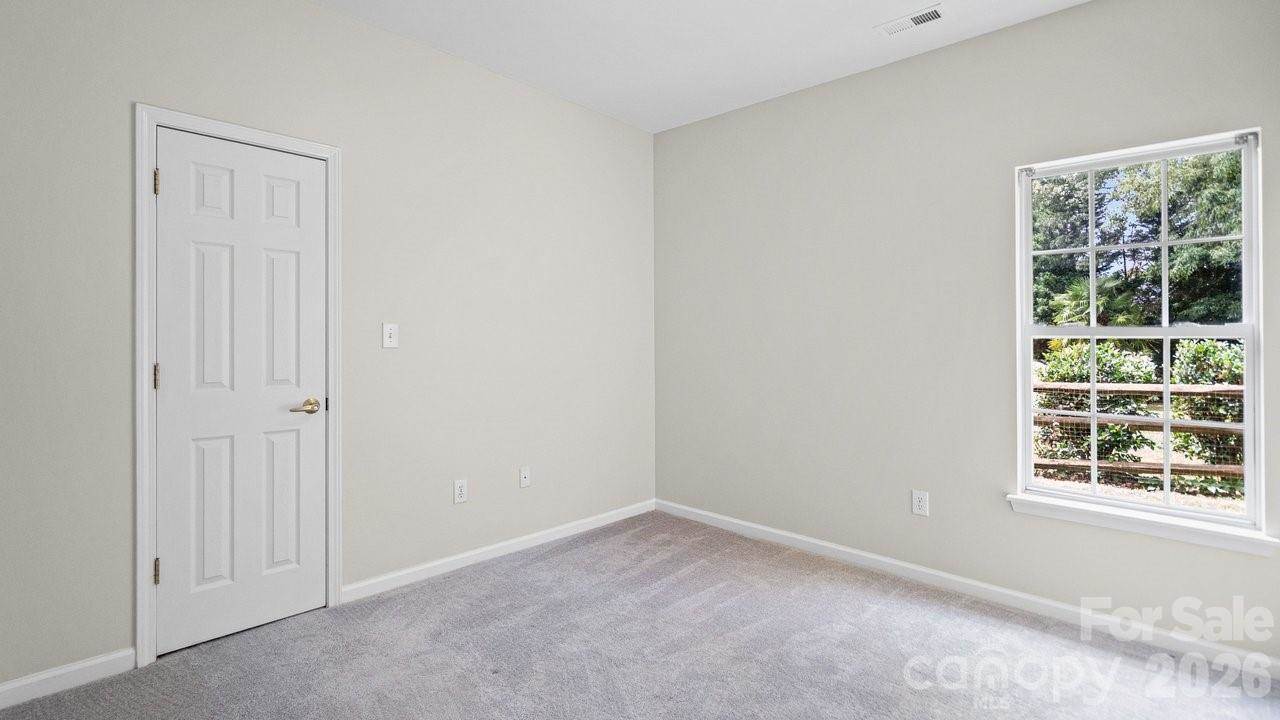 122 Nantucket Court, Mooresville, NC 28117