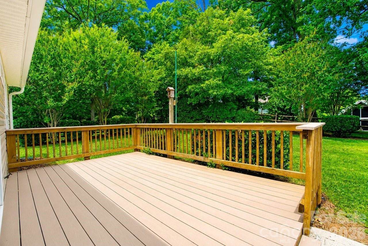 122 Nantucket Court, Mooresville, NC 28117