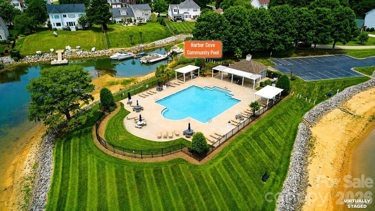 122 Nantucket Court, Mooresville, NC 28117