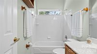 122 Nantucket Court, Mooresville, NC 28117