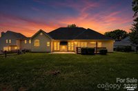 122 Nantucket Court, Mooresville, NC 28117