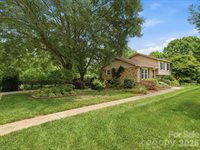 3130 Rea Road, Charlotte, NC 28226