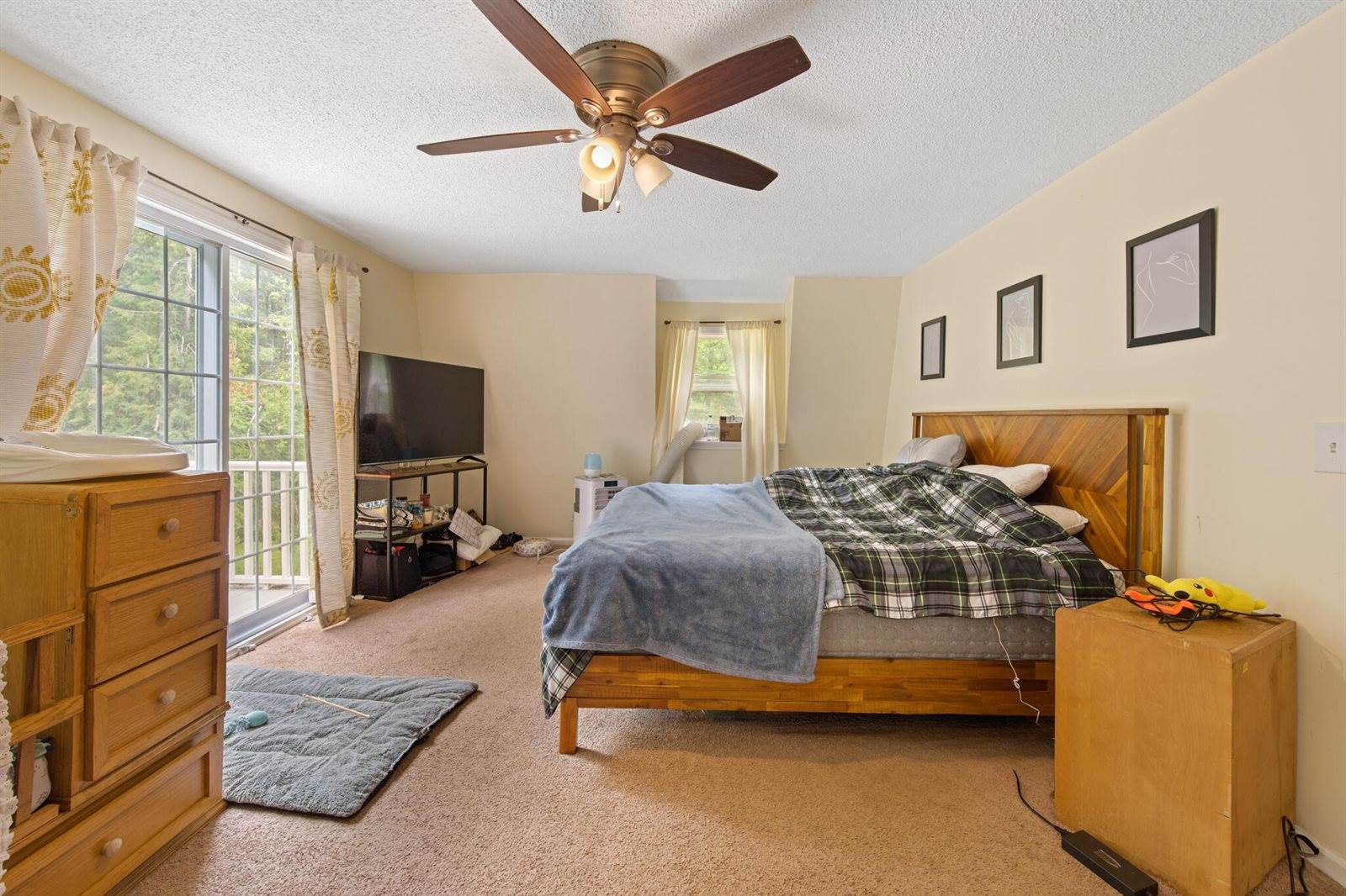 173 County Woods Road, Newport, ME 04953