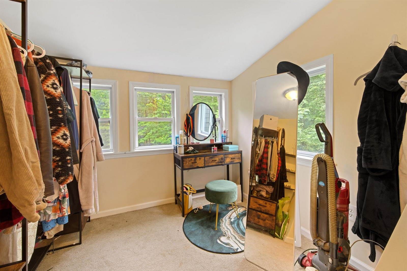 173 County Woods Road, Newport, ME 04953