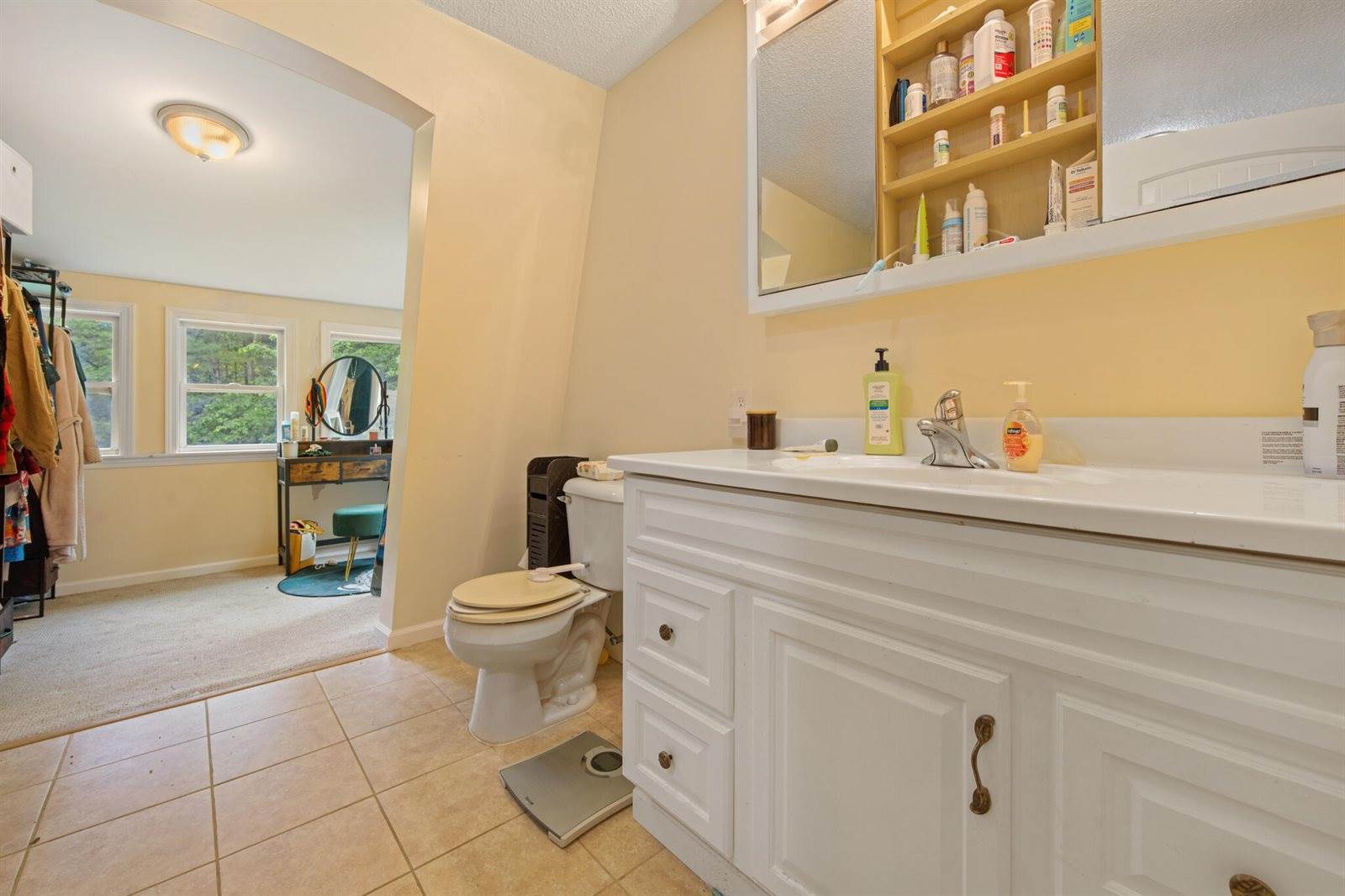 173 County Woods Road, Newport, ME 04953