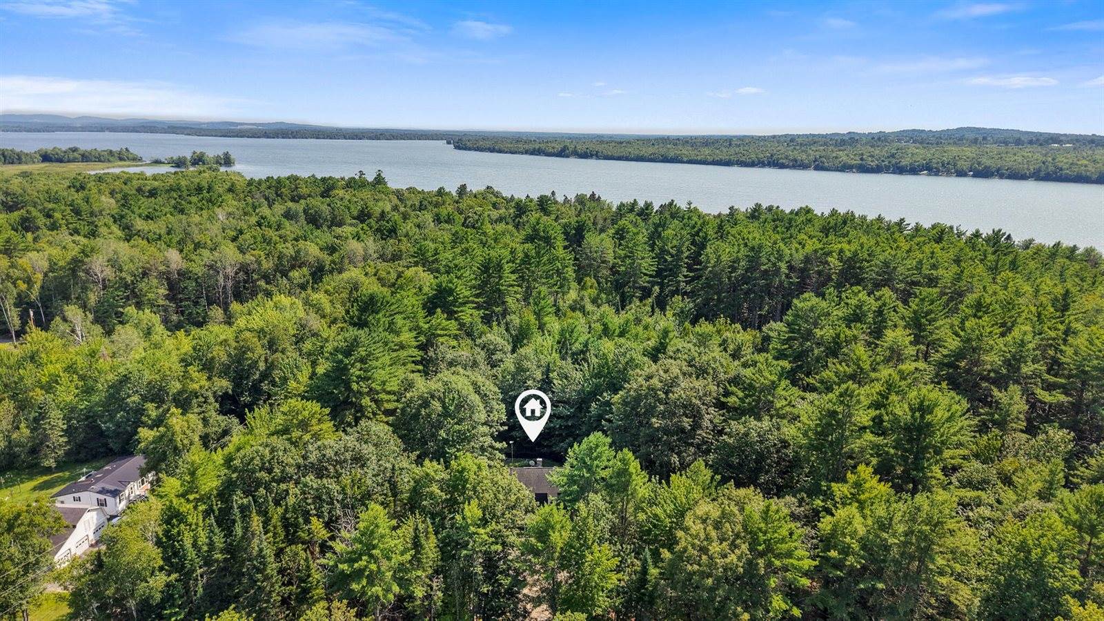 173 County Woods Road, Newport, ME 04953