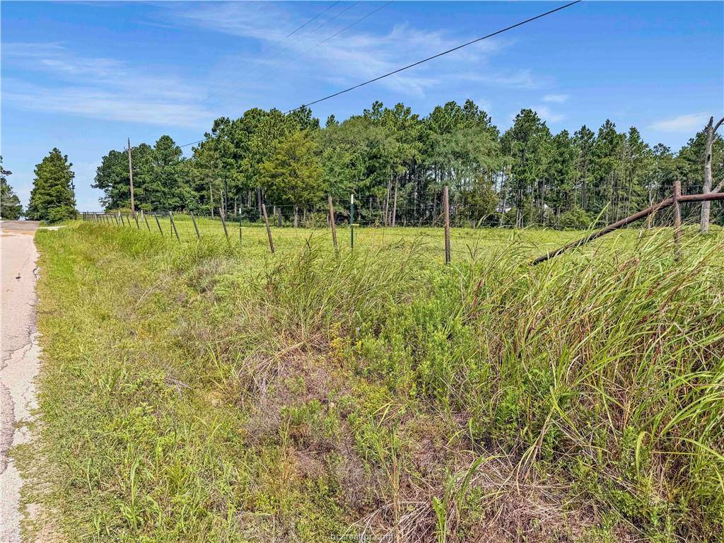 6779 County Road 215, Anderson, TX 77830
