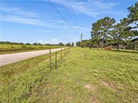 6779 County Road 215, Anderson, TX 77830