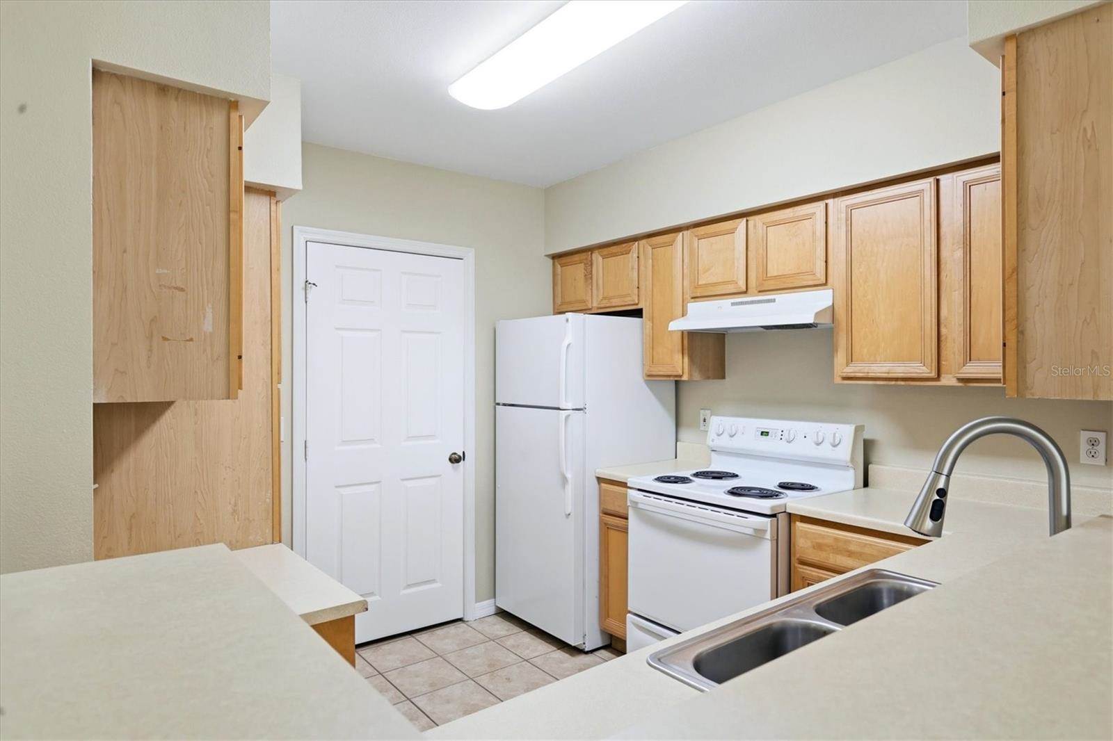 1015 Villagio Circle, Sarasota, FL 34237